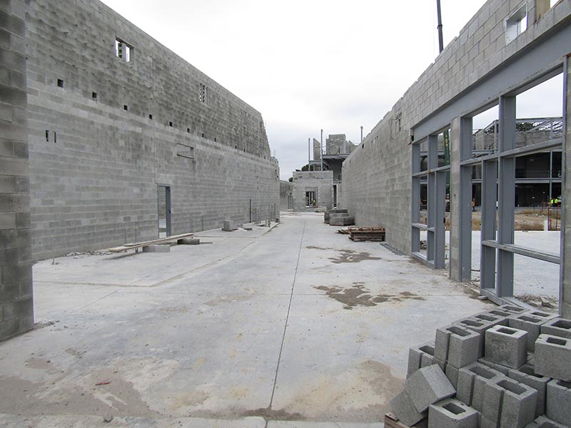 Construction photo, see caption